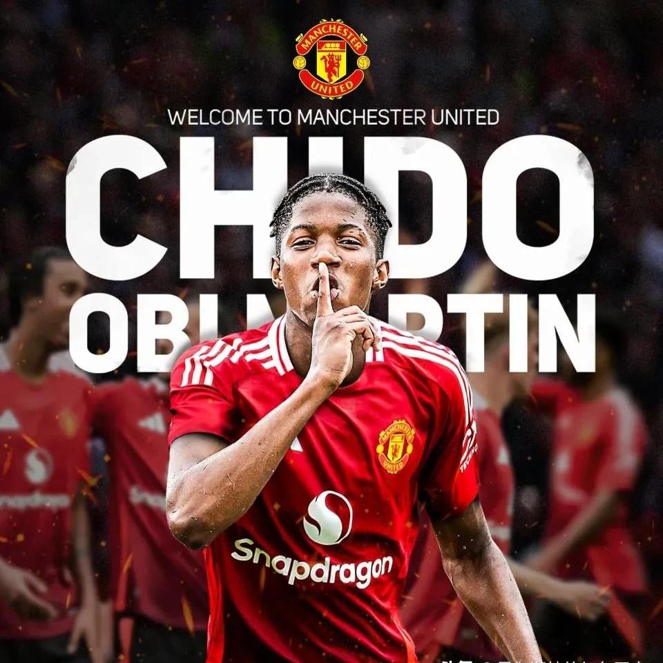 曼联后卫神勇救险，助球队成功保级，非常工程.