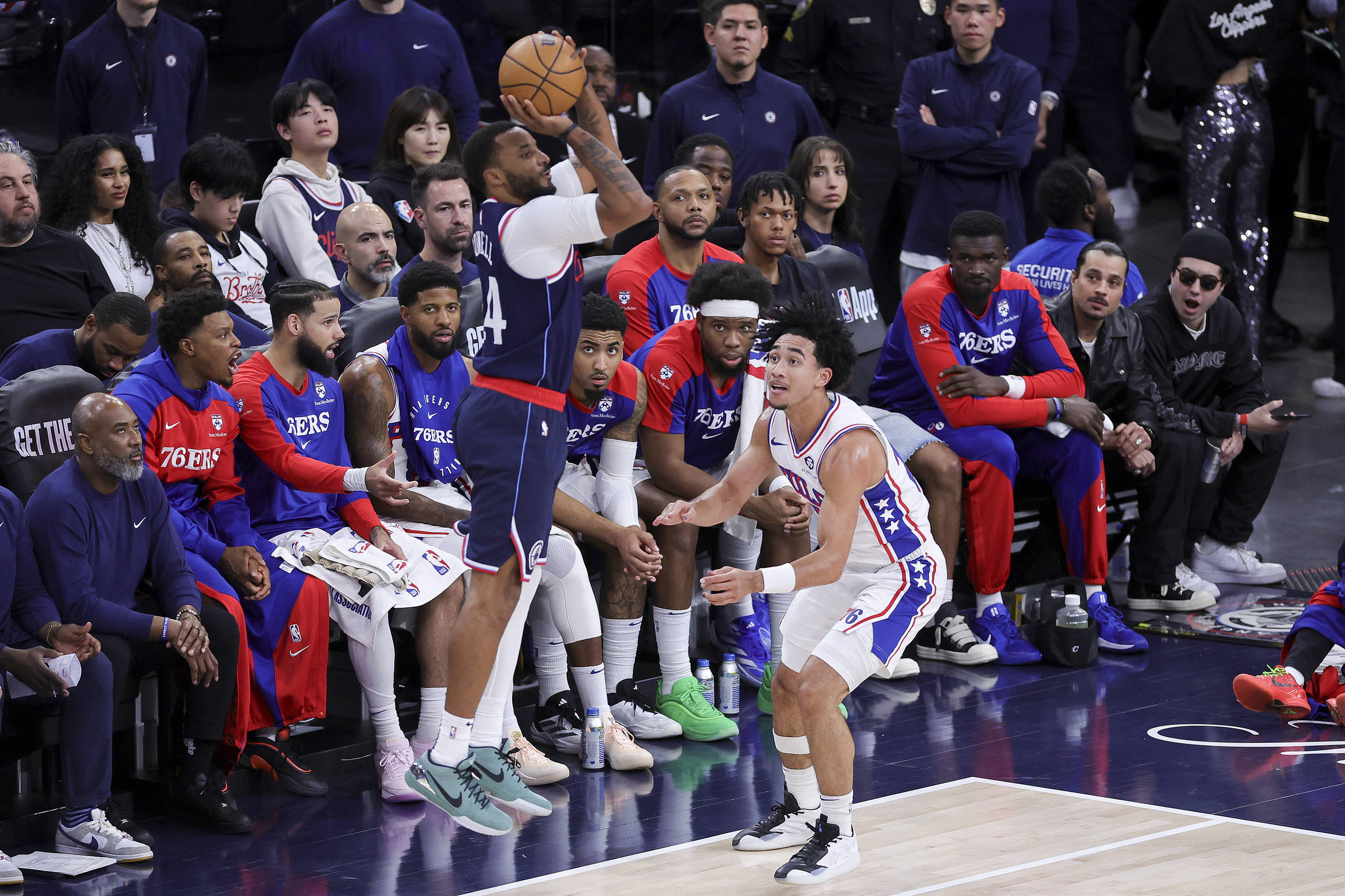 关于关键时刻NBA常规赛焦点战,国际米兰手感冰凉,气氛紧张,轮换策略成焦点的信息 关于关键时刻NBA常规赛焦点战,国际米兰手感冰凉,气氛紧张,轮换策略成焦点的信息