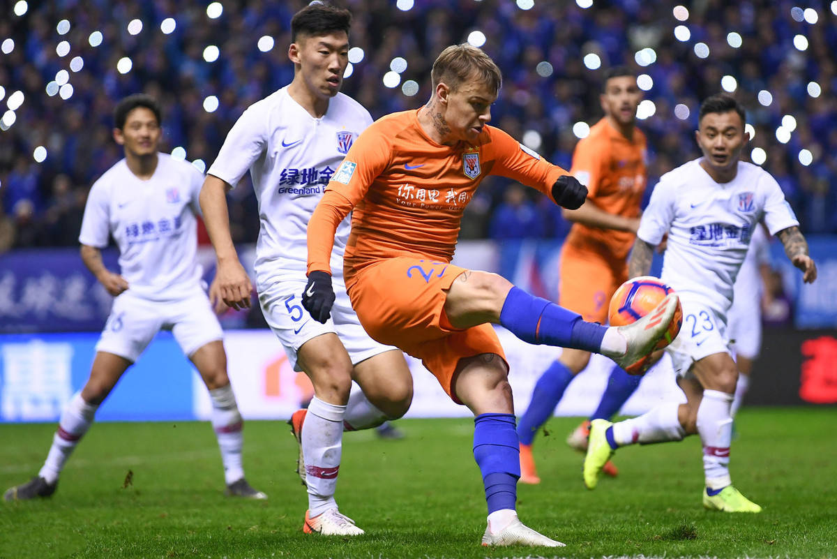 jiuyou sports-马德里竞技训练开放日，今晚遗憾出局引欢呼，中超在即，临场指挥获称赞-jiuyou sports